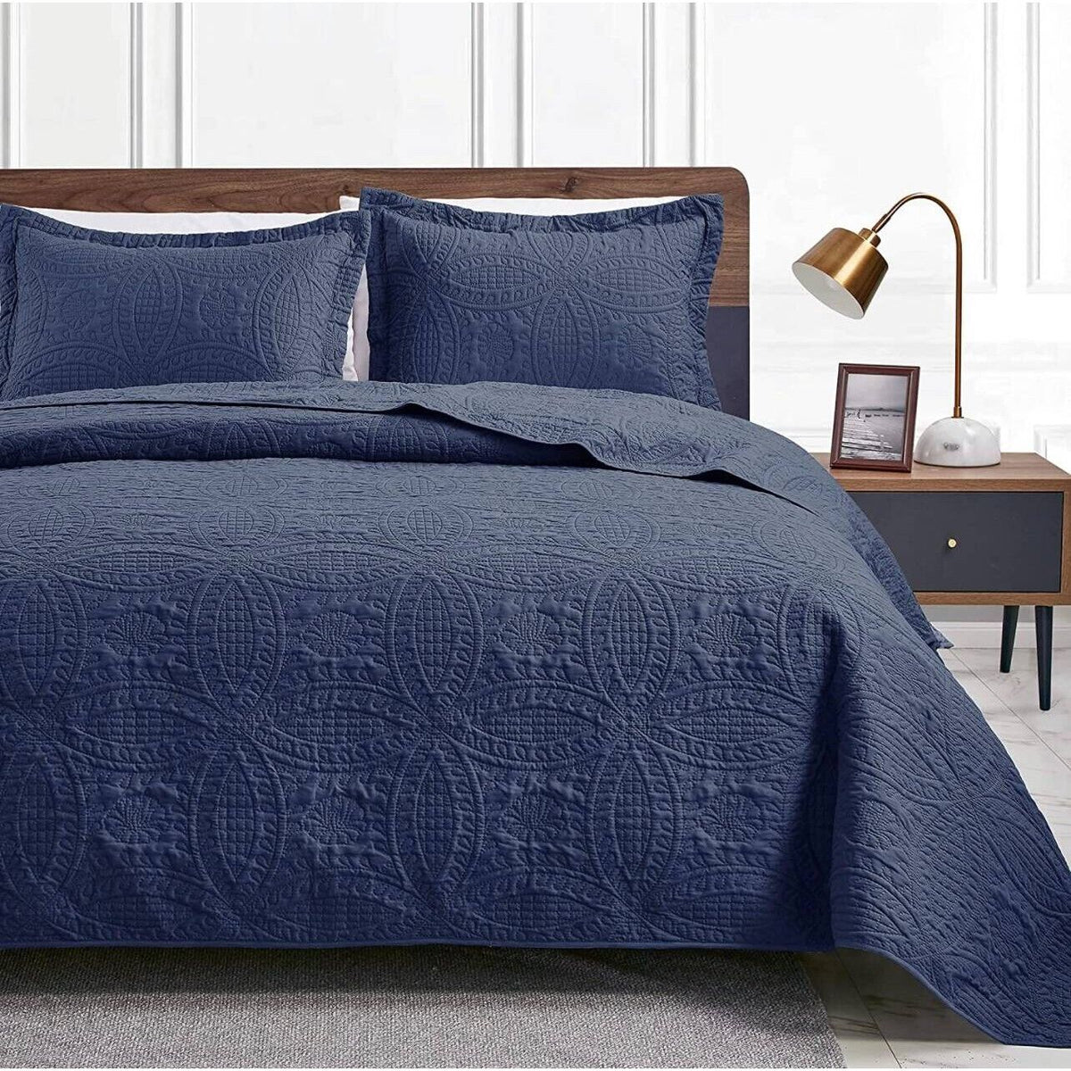 Love's Cabin King Coverlet Set, Quilt and 2 Shams, Blue Farmhouse