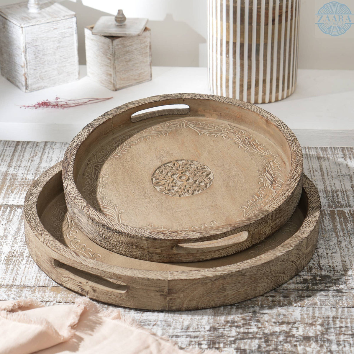 Round Mango Wood Serving Tray - 18' Rustic Brown Design for Stylish Entertaining — product image