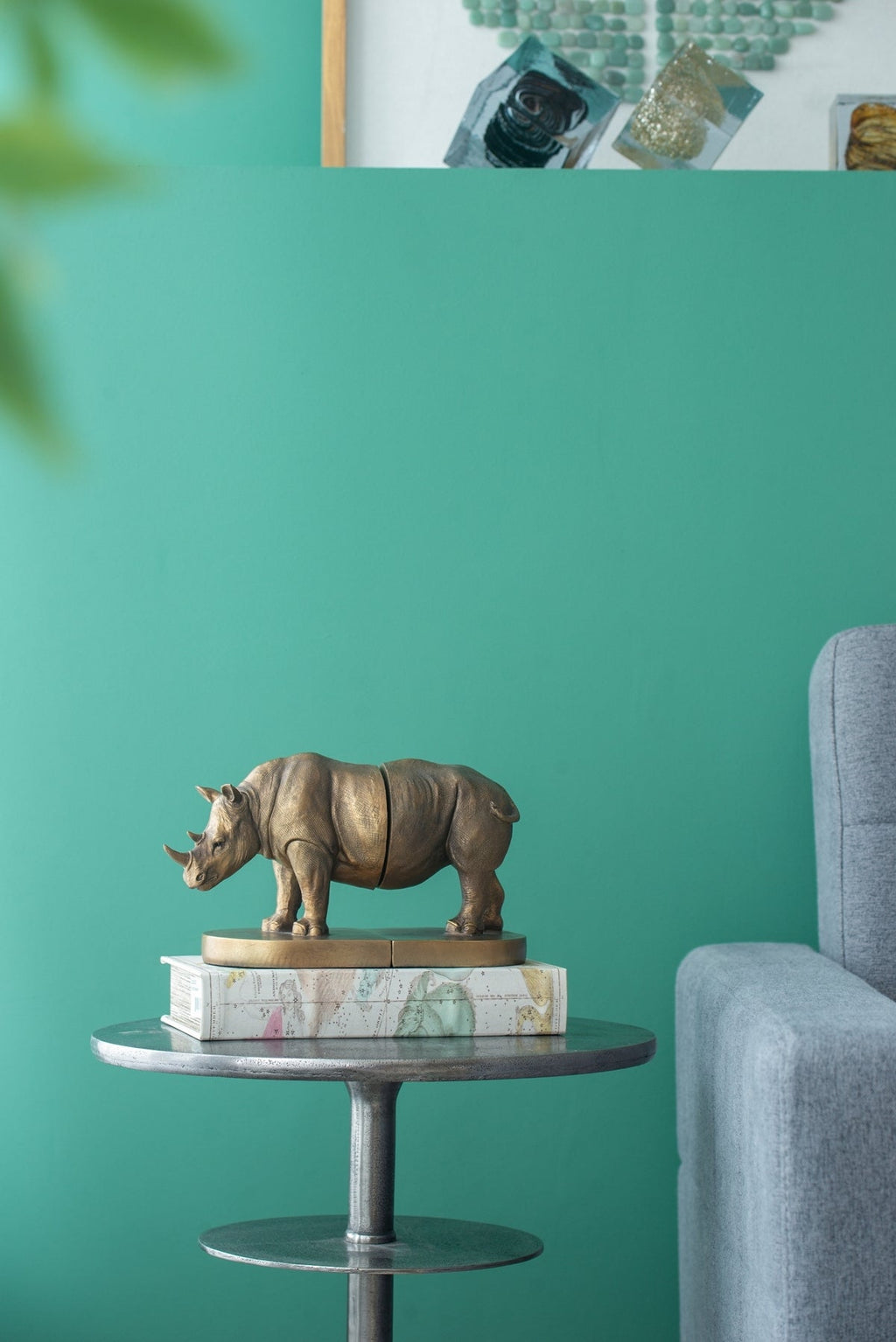 Rhino Bronze Bookends Set of 2 with Vintage-Modern Style - Bronze