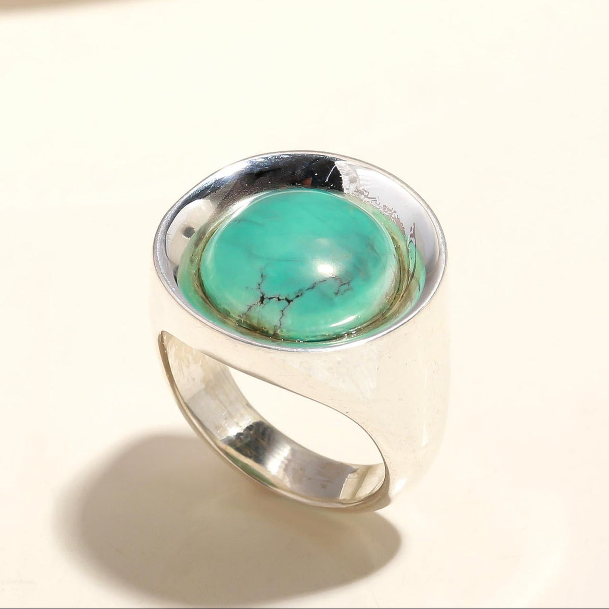925 Silver Round Turquoise Ring — product image
