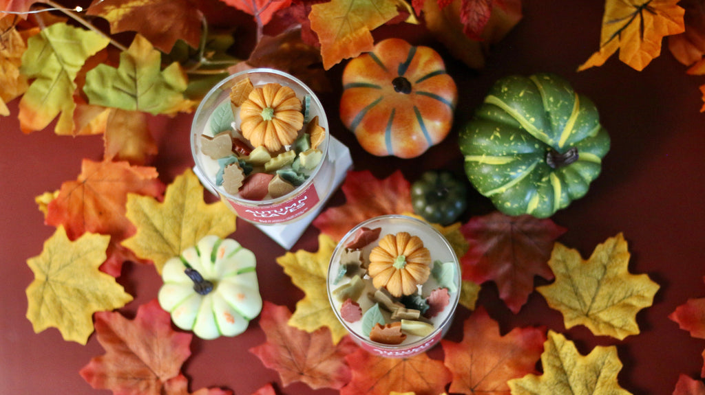 Autumn Leaves Container Candle — product photo 4