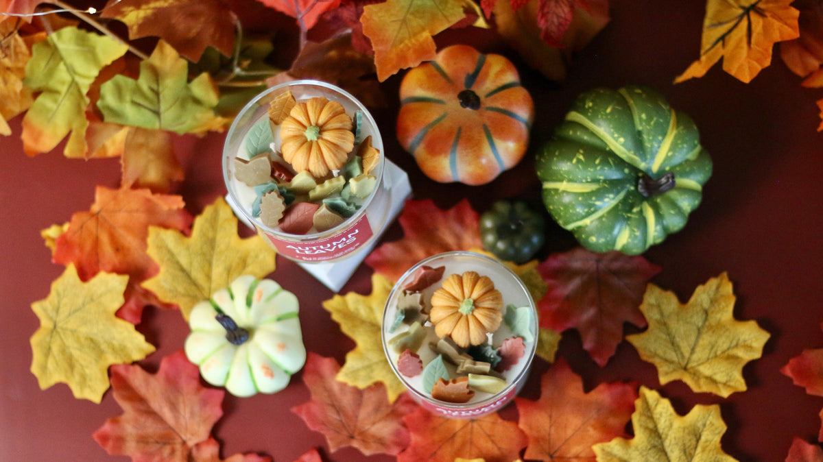 Autumn Leaves Container Candle — product photo 4