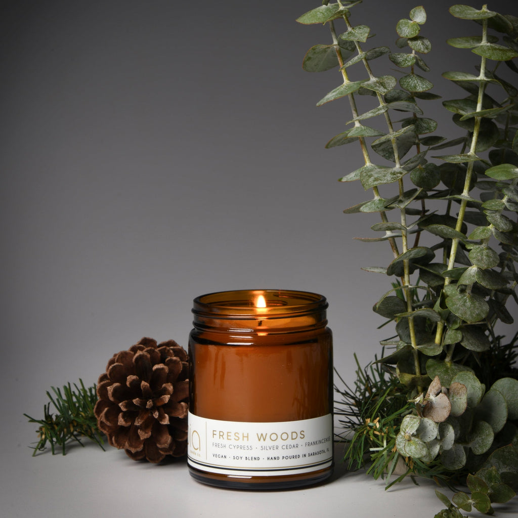 Fresh Woods Soy Blend Candle — Pine, Balsam, Fir & Cedar — fragrance notes graphic