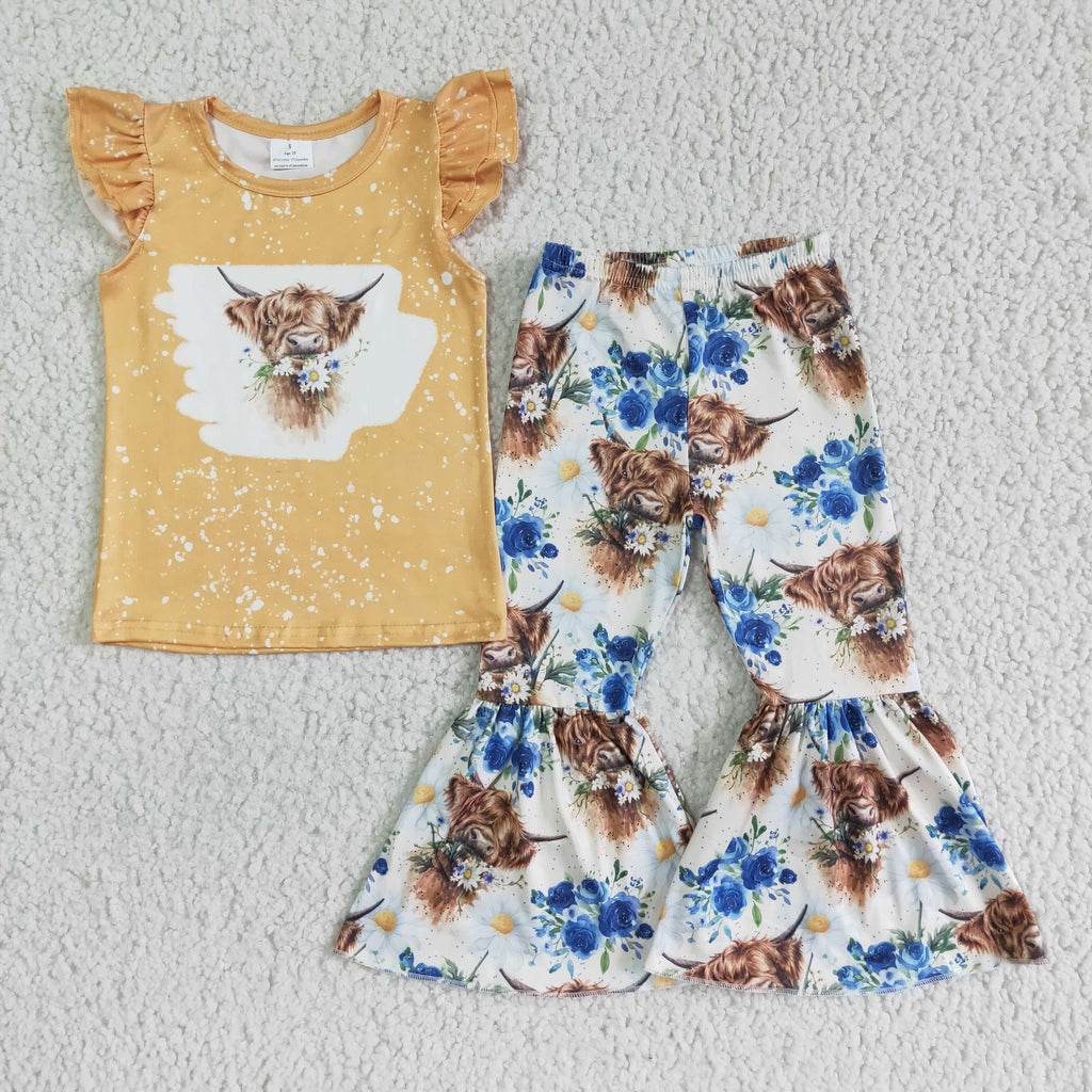 Girls' Highland Cow Top & Bell-Bottom Pants Set