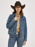 Wrangler - Women's Long Sleeve Classic Fit Denim Jacket - LWJ701D