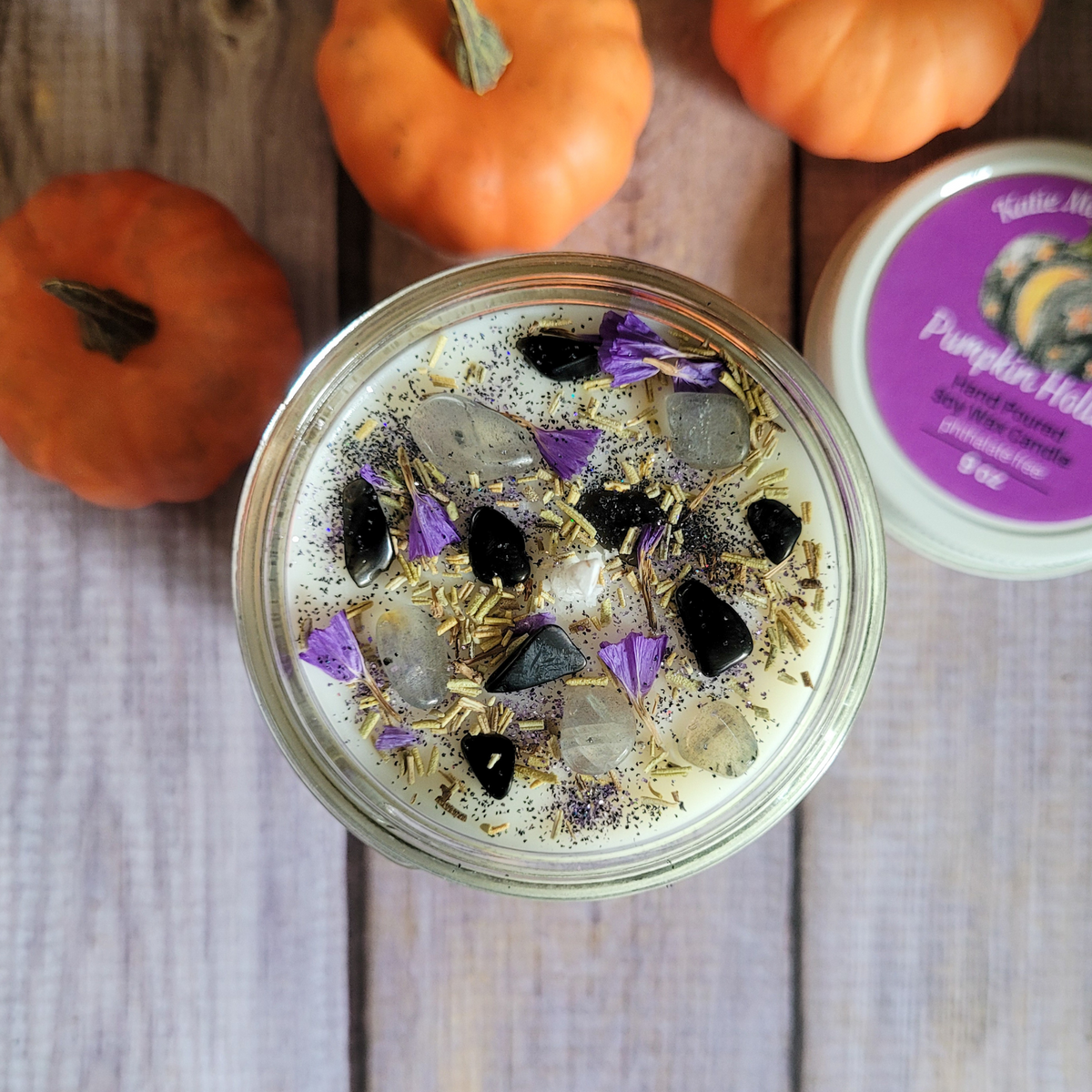 Samhain Ritual Candle – Pumpkin Spice Soy Candle for Protection, Reflection & Autumn Rituals — product photo 3