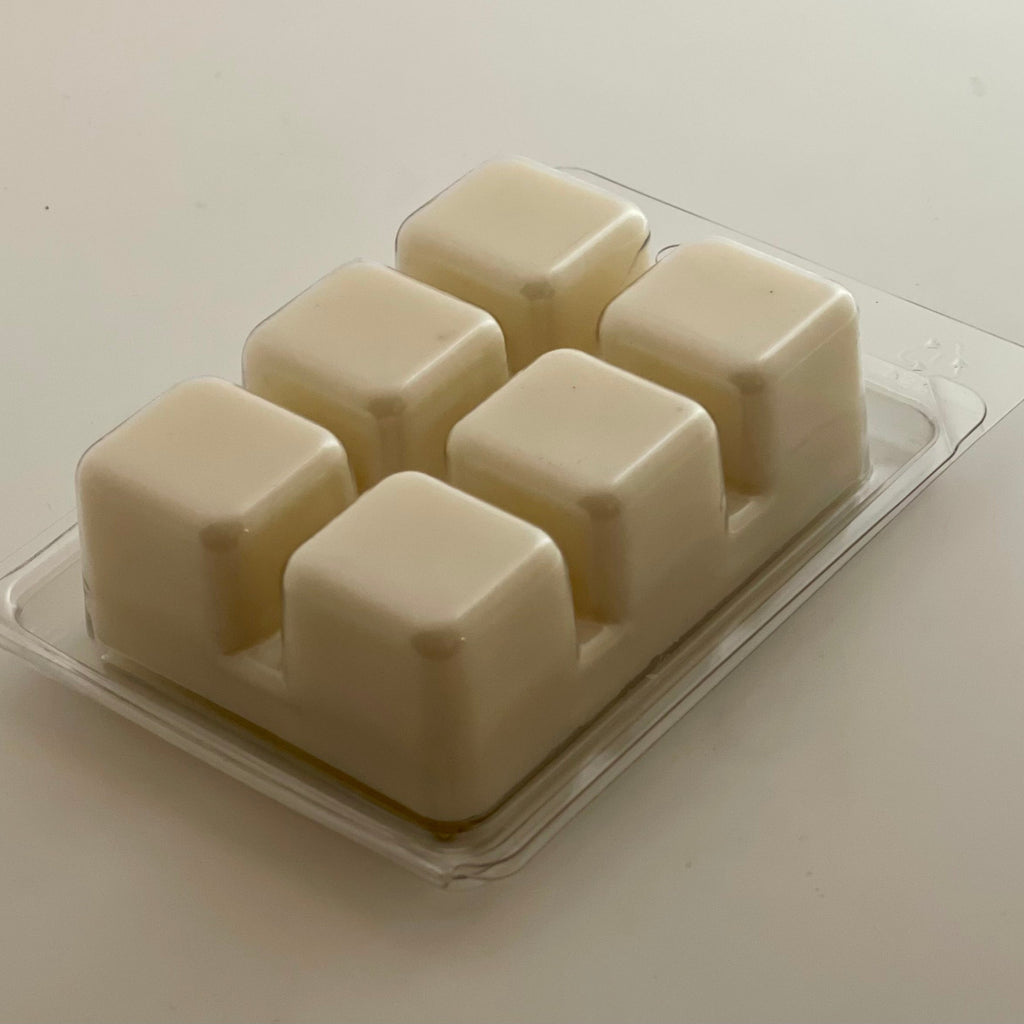 Evergreen Hush | Luxury Soy Wax Candle or Wax Melt — product photo 4