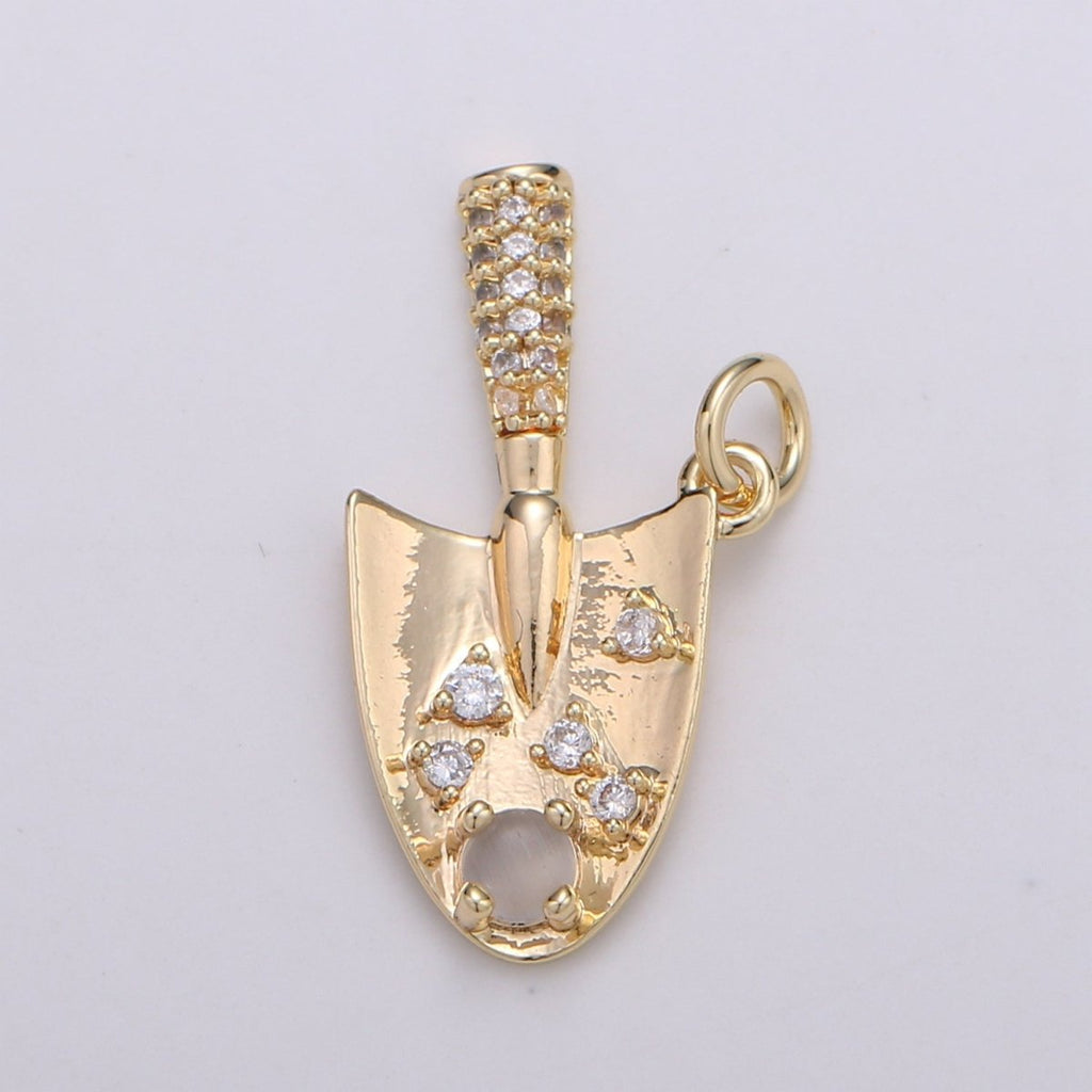 Gold-Filled Garden Shovel Charm – 22 × 10 mm Gardening Gift