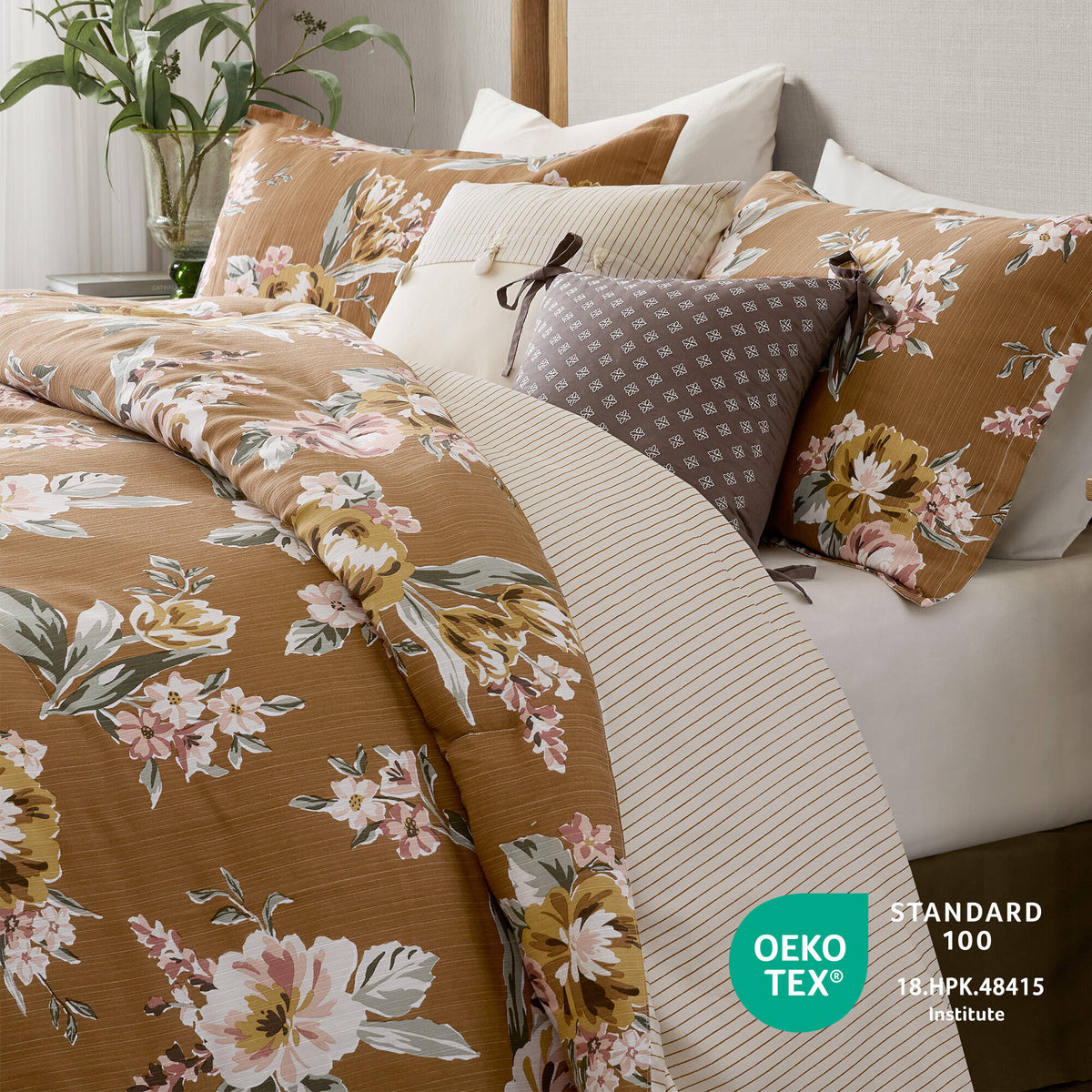 7-Piece Queen Vin Floral Comforter Set with Floral Design - Terracotta