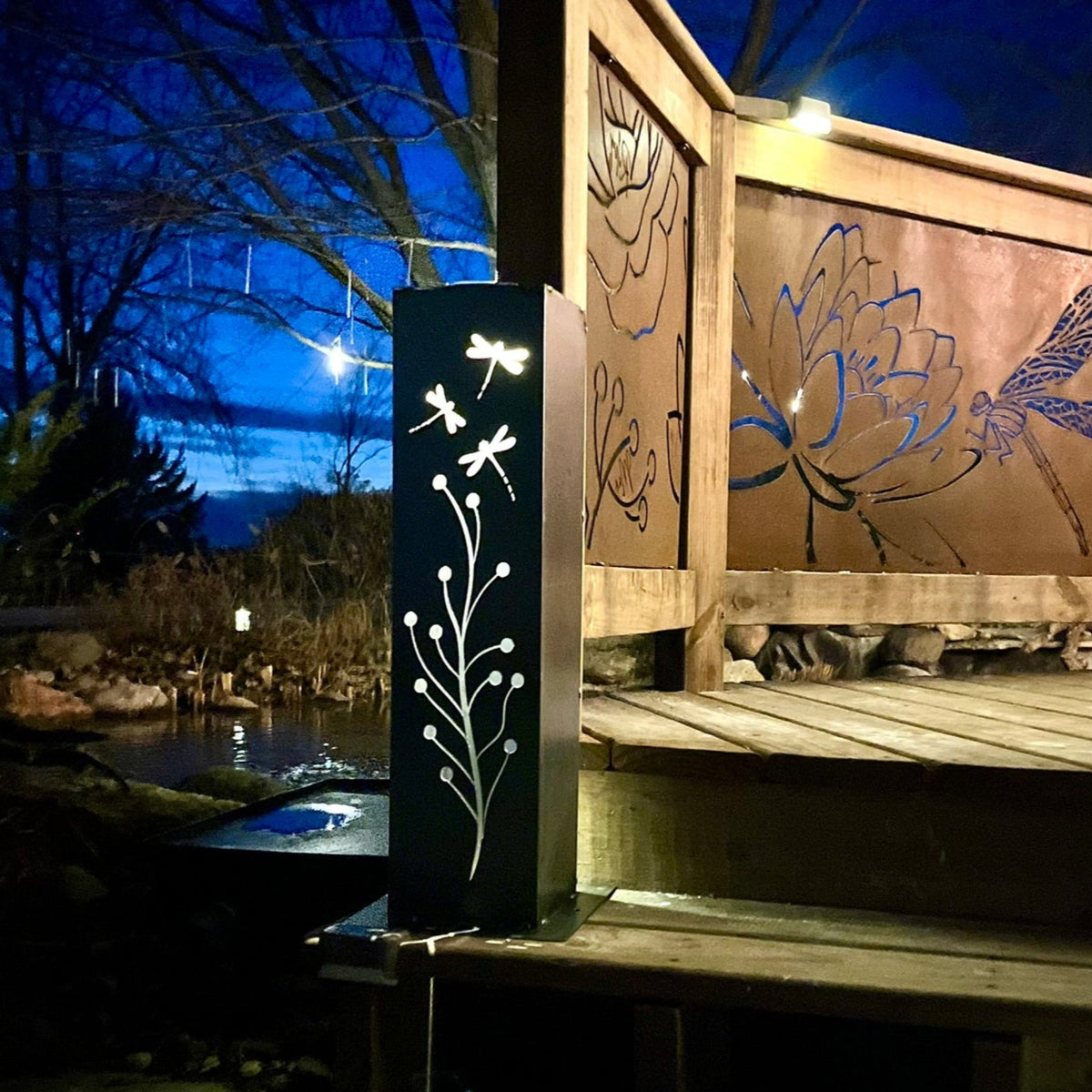 Dragonfly Branch Solar Luminary Pillar - Steel