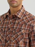 Wrangler - Men's Retro Long Sleeve Modern Fit Western Snap Shirt - 112355373