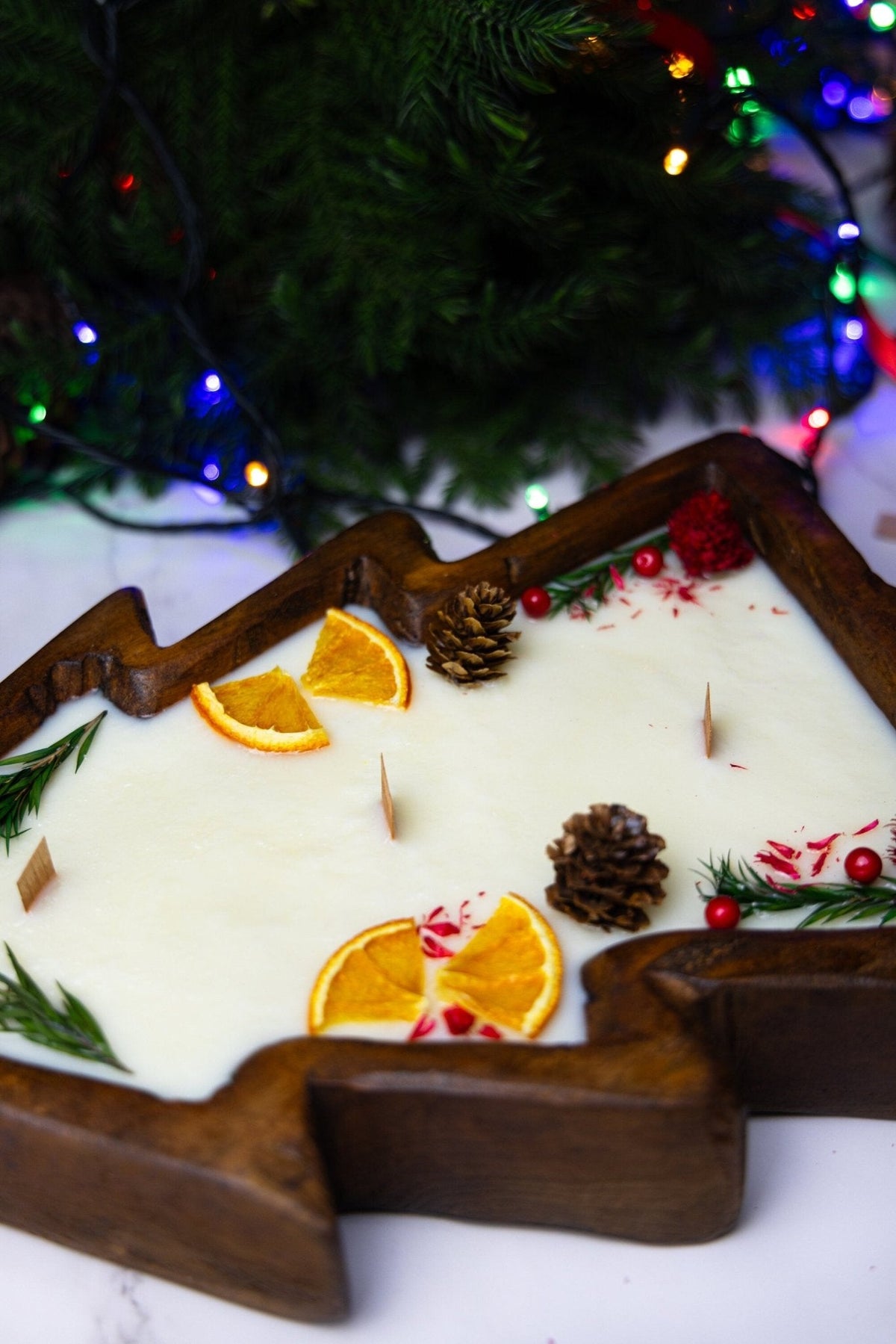 Large Christmas Tree Wooden Dough Bowl Scented Candle – Handcrafted Soy Wax Holiday Decor & Gift — product photo 2