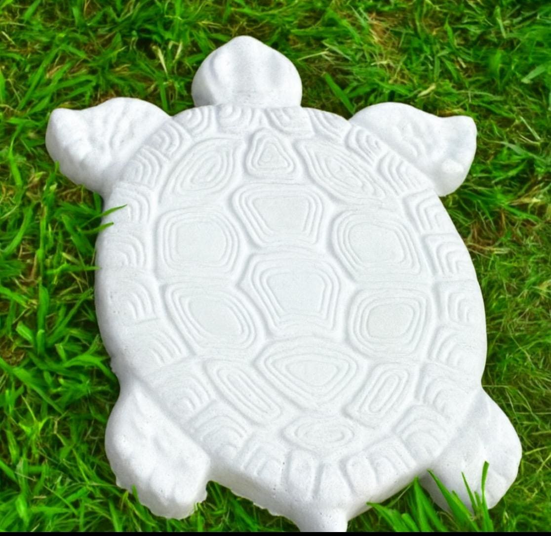 2x Bundle Garden Turtle Stepping Stones Garden Pathway Stepping Stone Outdoor Yard Decoration Cement Paver Lawn and Patio Ornament Bundle