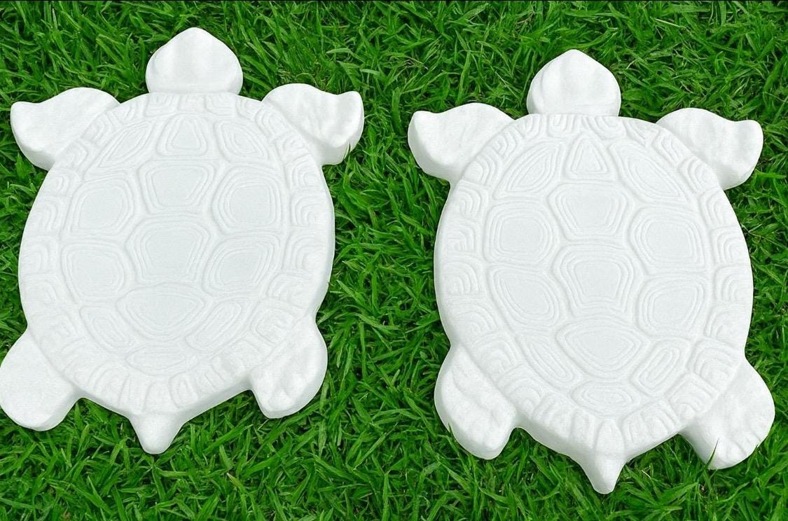 2x Bundle Garden Turtle Stepping Stones Garden Pathway Stepping Stone Outdoor Yard Decoration Cement Paver Lawn and Patio Ornament Bundle — product image