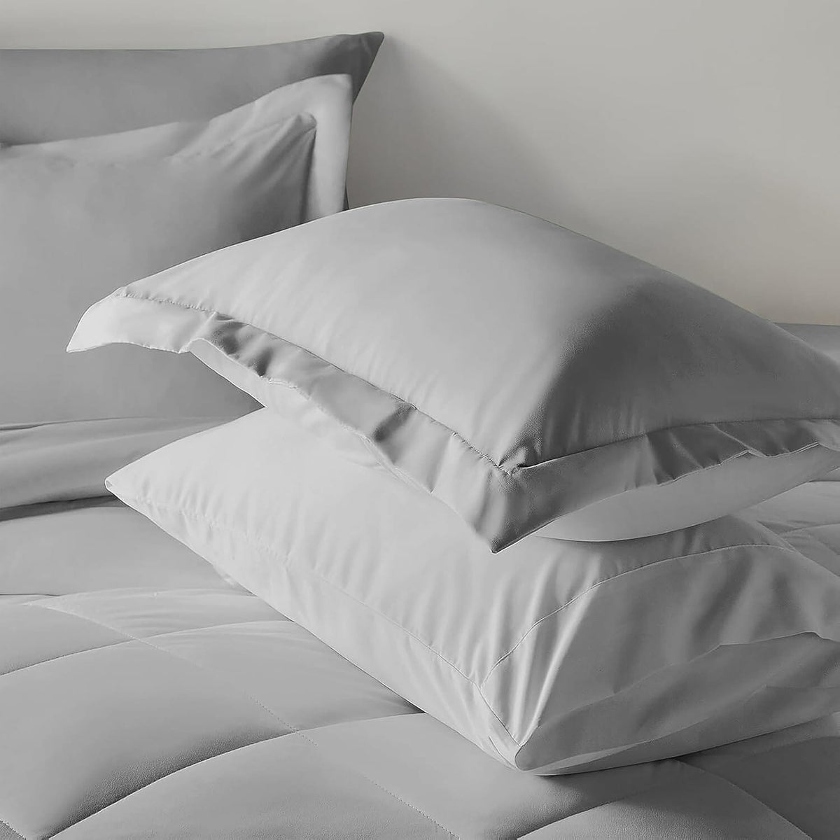 Sleepdown Bed in a Bag 7 Pcs Microfiber Comforter Set with Soft & Cozy Feel