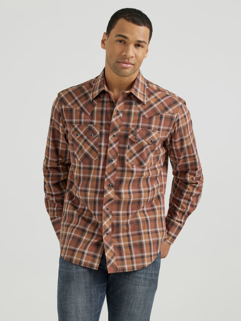 Wrangler - Men's Retro Long Sleeve Modern Fit Western Snap Shirt - 112355373