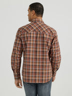 Wrangler - Men's Retro Long Sleeve Modern Fit Western Snap Shirt - 112355373